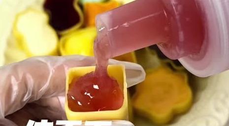 叫停的网红零食既是三无又有致癌风险AYX爱游戏别买也别吃！被人民日报(图10)