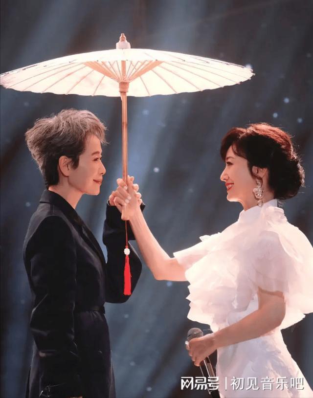 许仙30年后撒糖竟藏惊天秘密爱游戏入口神仙售后！白娘子(图2)