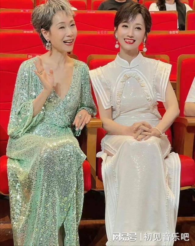 许仙30年后撒糖竟藏惊天秘密爱游戏入口神仙售后！白娘子(图6)